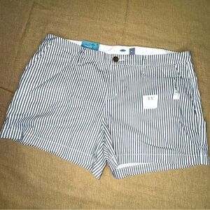 *SOLD* *NWT* Old Navy Navy & White Striped Shorts Size 14